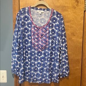 Vineyard Vines Floral Tunic in Blue and White with pink  Details